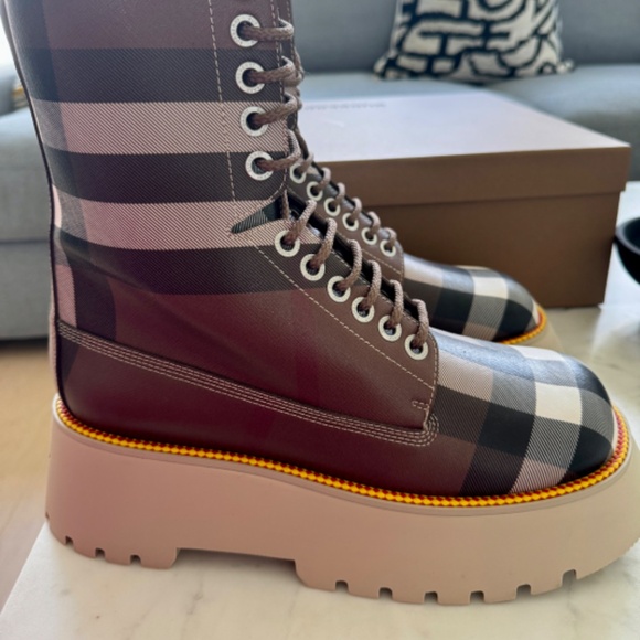 BURBERRY Mason Check Platform Canvas Ankle Boots, 11US/41EU, NWB - Picture 7 of 11